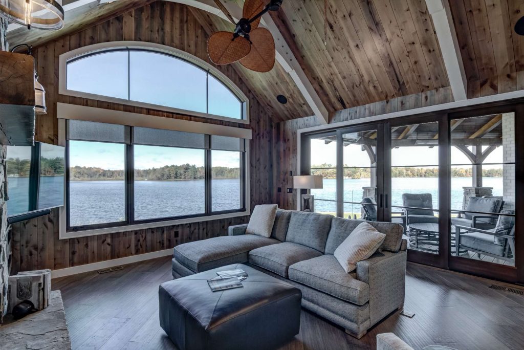 Wisconsin_Getaway_Family_Room