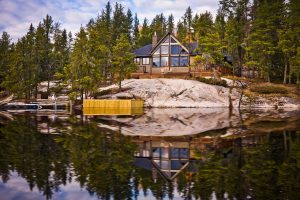 Whiteshell Bay Lake Home