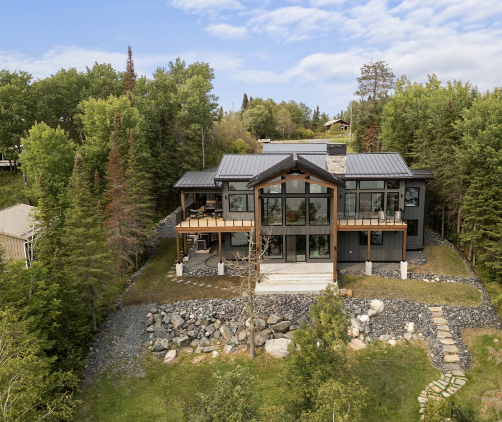 Laurensons Lake project by Cornerstone Timberframes